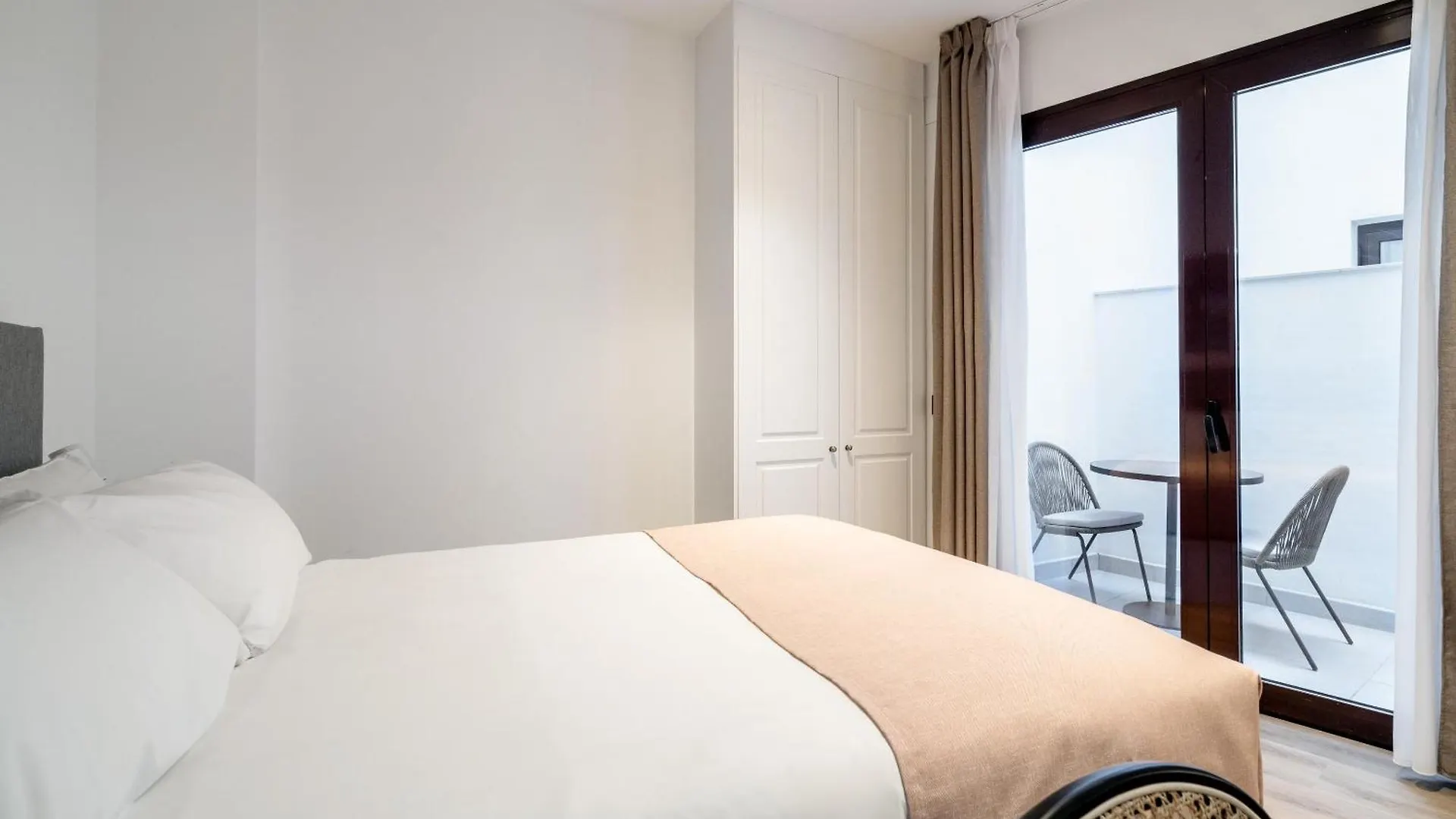 Limehome Malaga Calle Victoria Daire