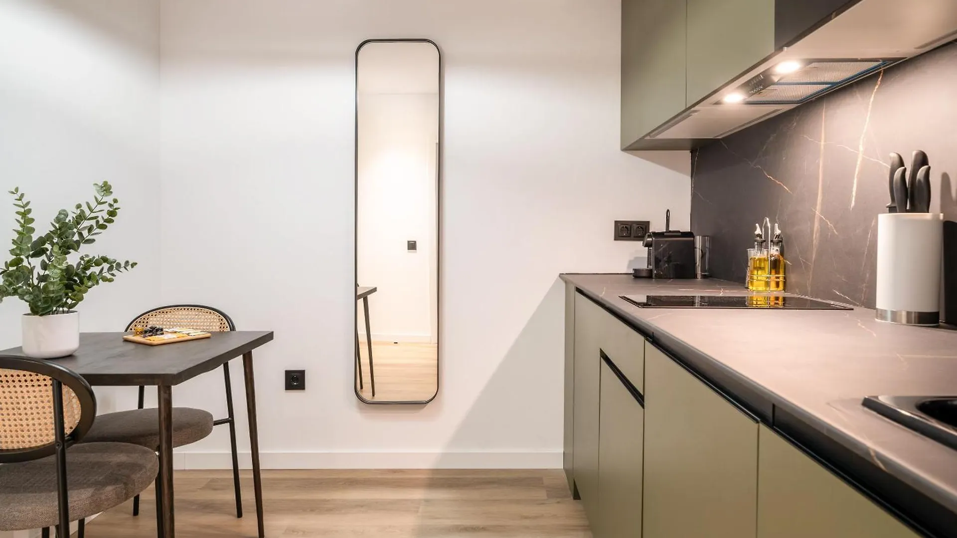 Daire Limehome Malaga Calle Victoria İspanya